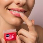 Vaseline® Lip Therapy® Rosy Lips Mini, Long-lasting moisturization with a light rosy fragrance and color. - Image 6